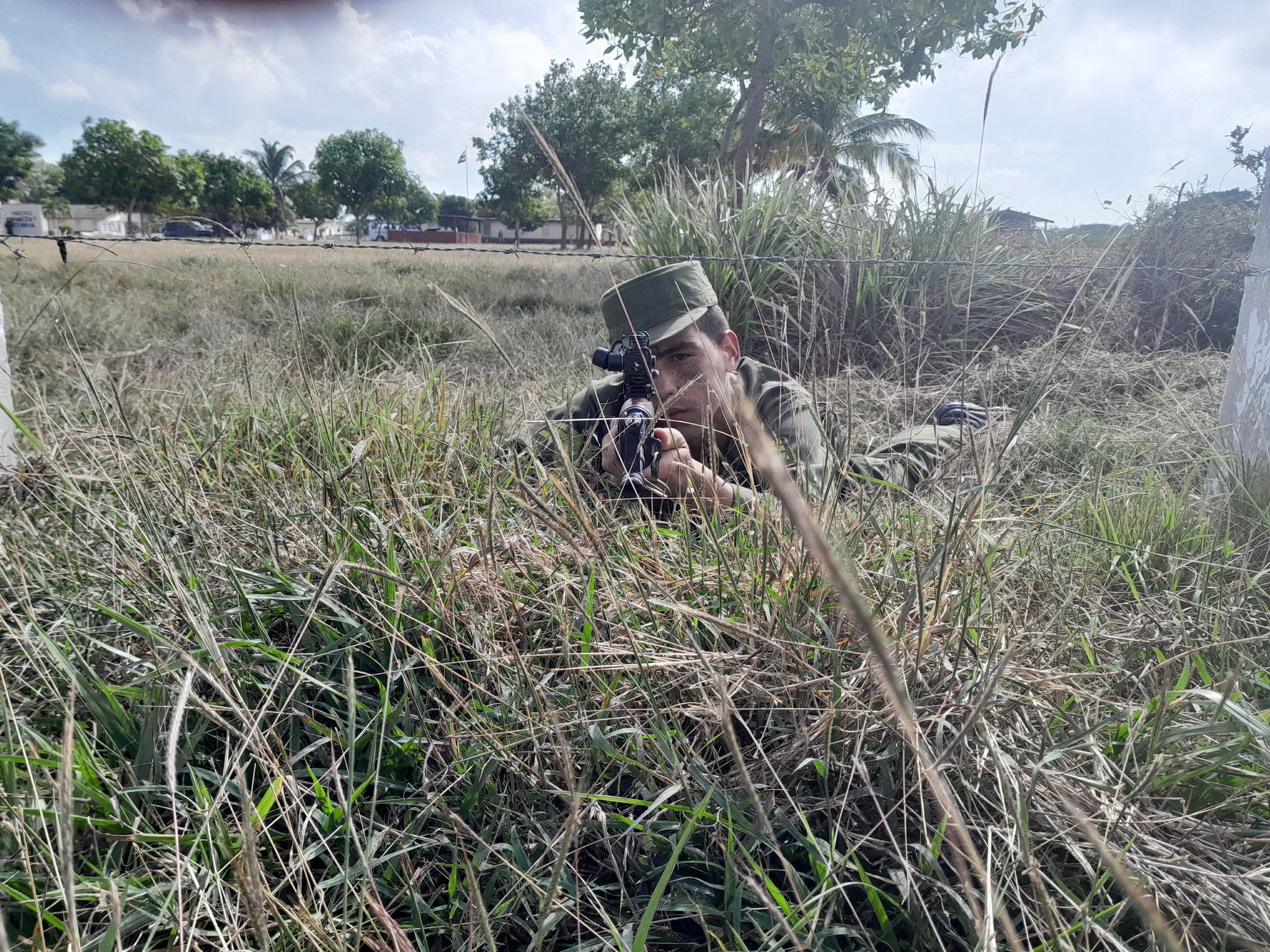 Carlos Fernández de Cossío Ejército cubano se prepara para una eventual agresión de EEUU