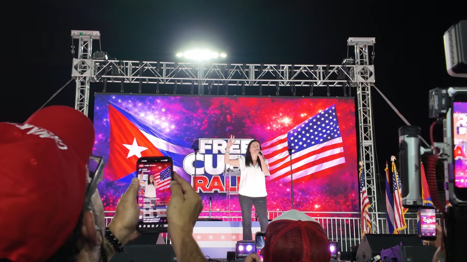 Cubanos en el exilio piden a Trump que tome acciones inmediatas para acabar con el régimen comunista