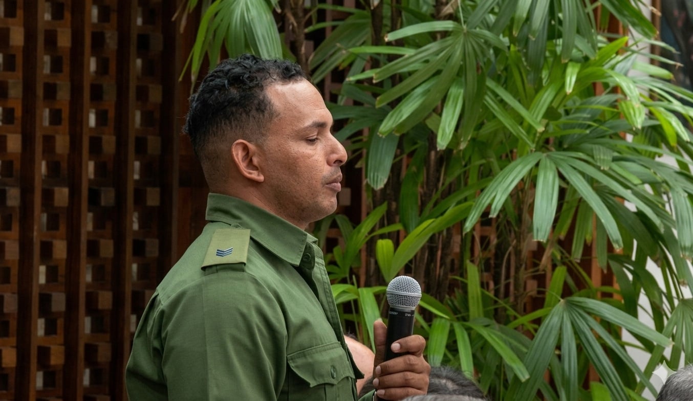 Habla frente a Díaz-Canel un joven militar cubano sobreviviente a la captura de Nicolás Maduro