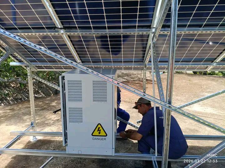 Invierte con dólares en paneles solares y la UNE te dará descuentos en pesos cubanos