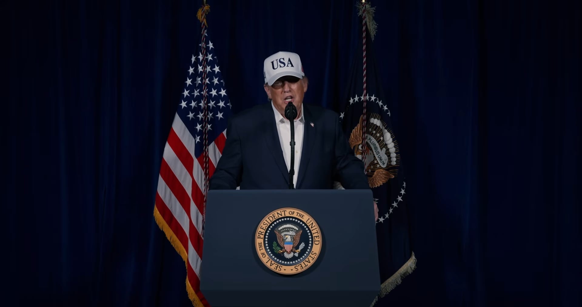 La resolución del Senado que frenaría una acción militar de Trump contra Cuba