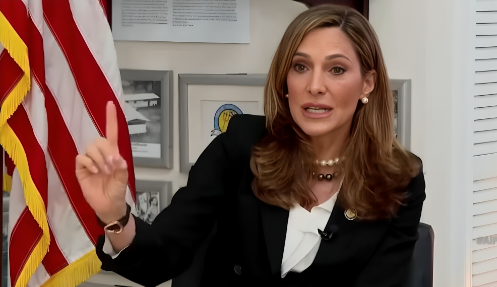 La dura advertencia que lanzó la congresista María Elvira sobre el futuro de Cuba