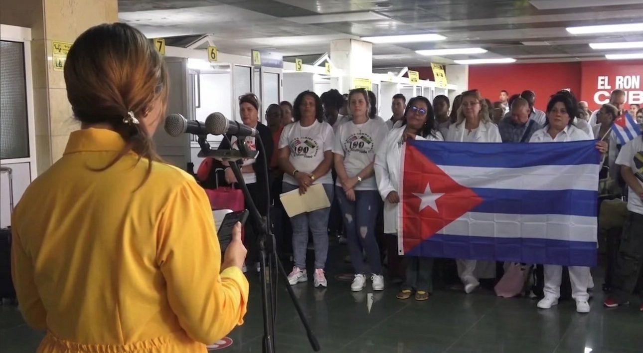 Médicos cubanos rechazaron esta propuesta a su favor para permanecer en Jamaica