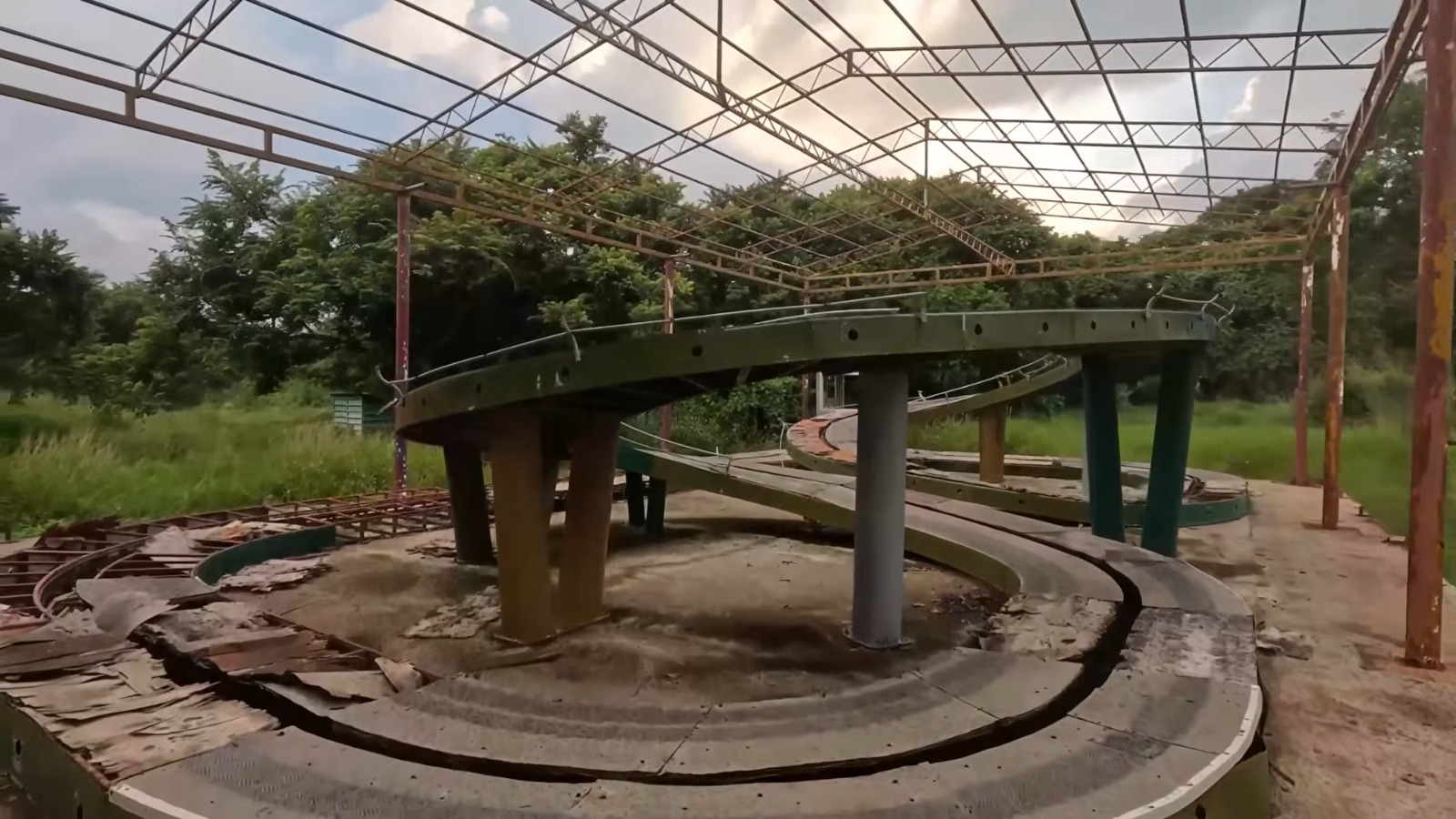 Parque Lenin en ruinas así luce hoy uno de los símbolos de la infancia cubana
