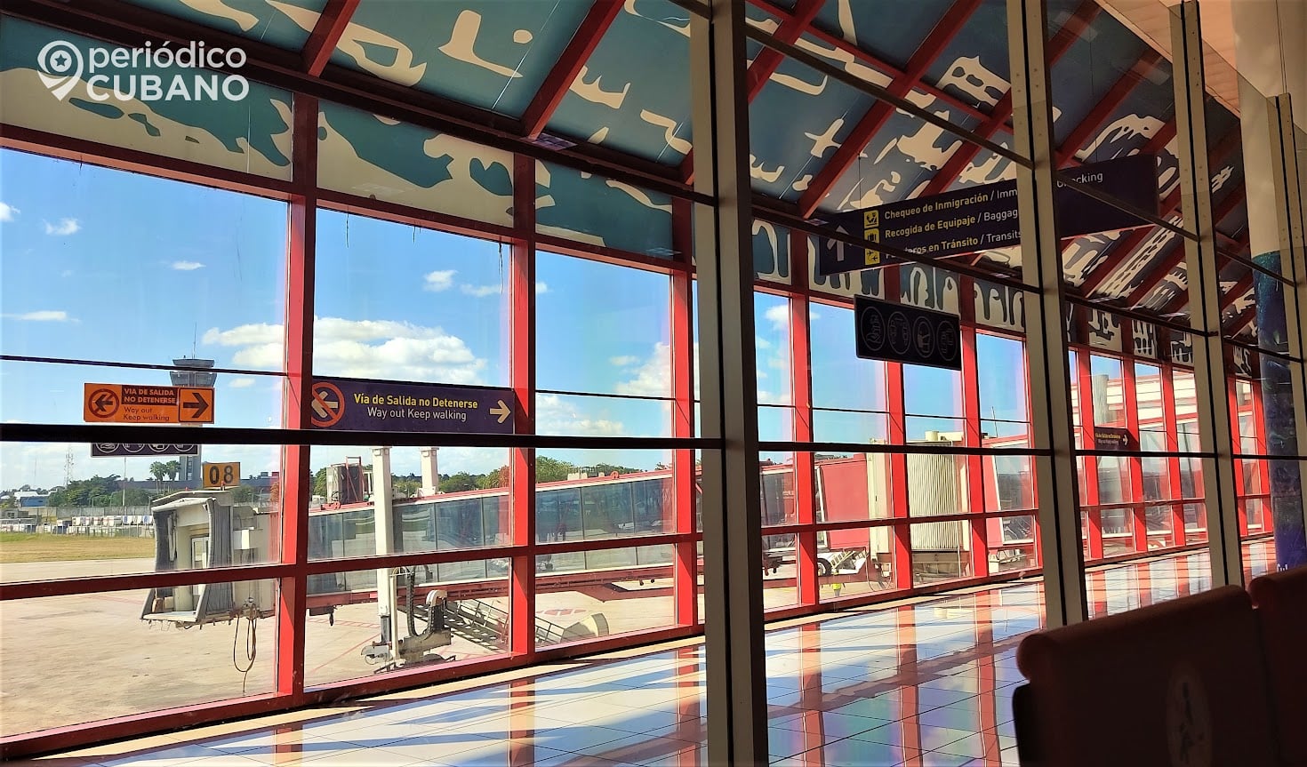 Aerolínea y operador turístico suspenden venta de vuelos a Cuba