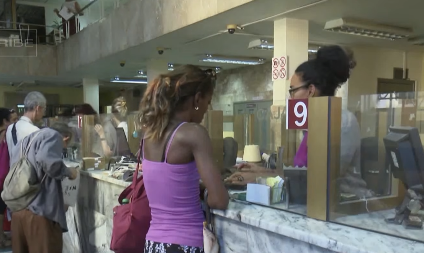 Banco cubano alerta de nuevas estafas por WhatsApp: así roban tus cuentas