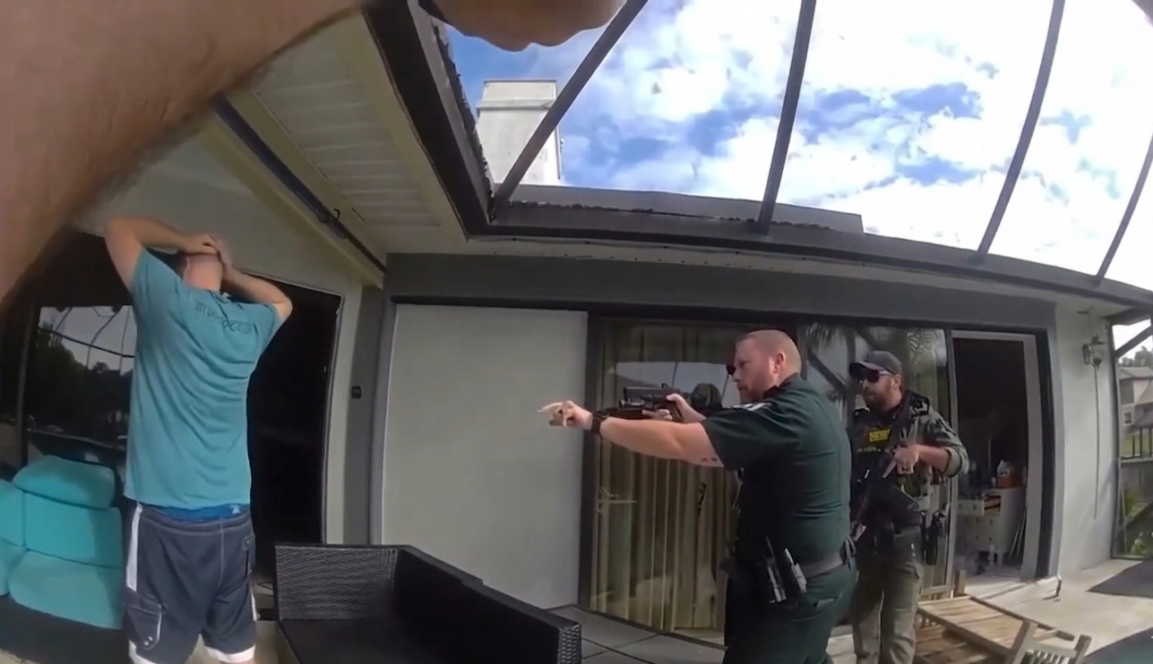 Captan en video el arresto de un aspirante a gobernador de Florida en Flager