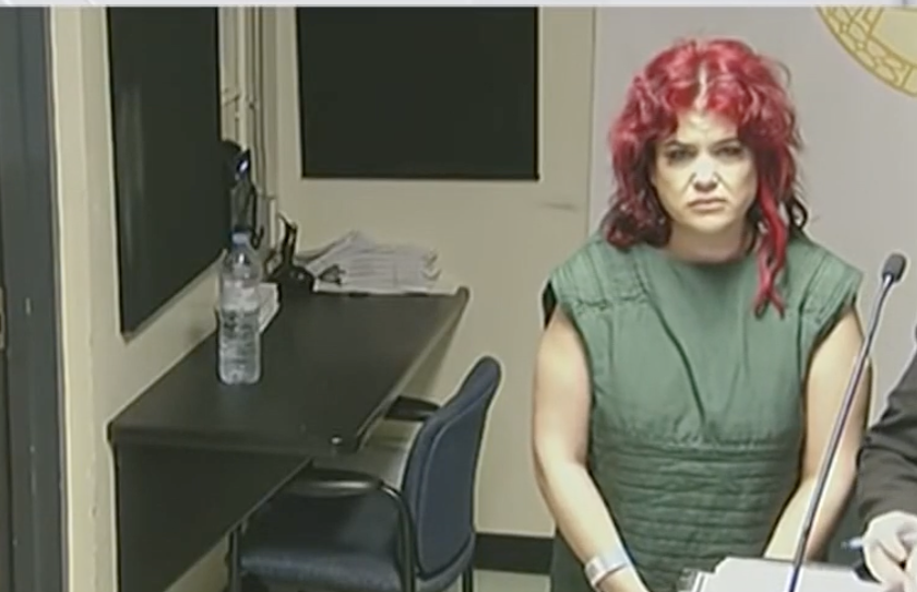 Cubana arrestada en Miami por intentar atropellar a una empleada postal afroamericana