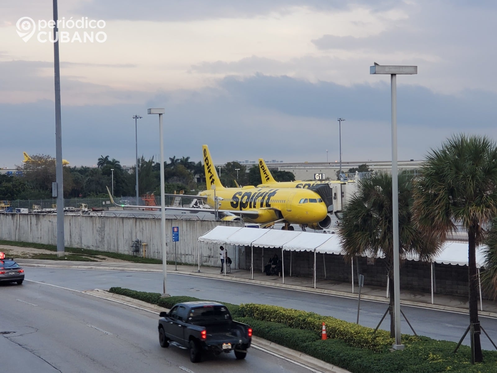 Cubanos en EEUU que compran boletos aéreos baratos pueden estar en problemas