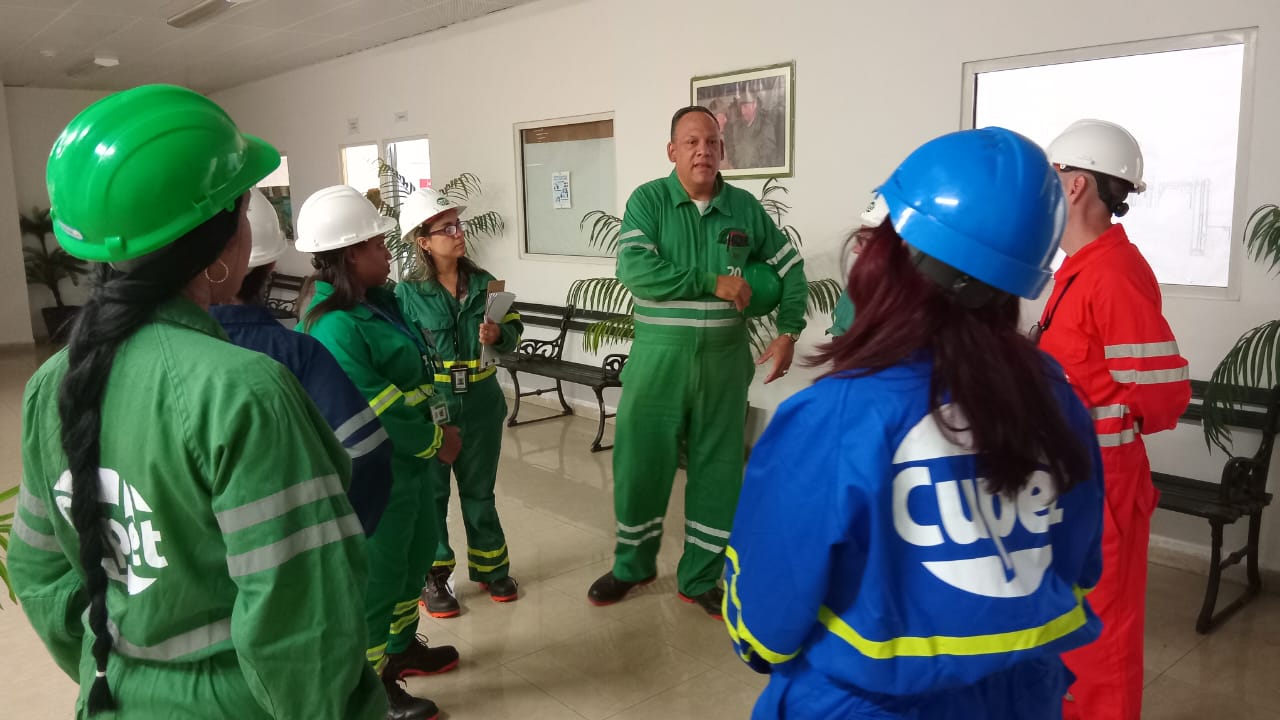 Cupet anuncia nuevo servicio en medio de la crisis energética en Cuba