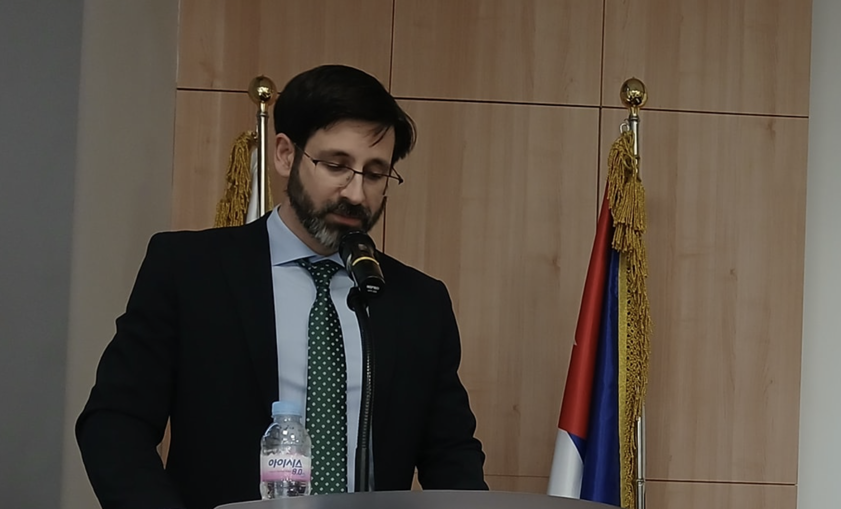 Embajador de La Habana en Seúl regaña a la prensa coreana por publicar que los cubanos quieren la intervención de Trump
