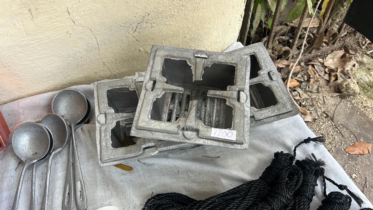 Empresa estatal celebra aumento en las ventas de hornillas de carbón mientra los cubanos sufren apagones