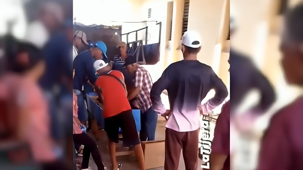 Era lo único que había disponible improvisan un ataúd para un fallecido en Granma (1)