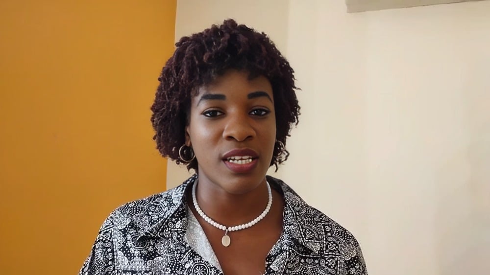 Esto pagó la triplista Leyanis Pérez por un auto de lujo en la agencia Mercedes Benz en Cuba