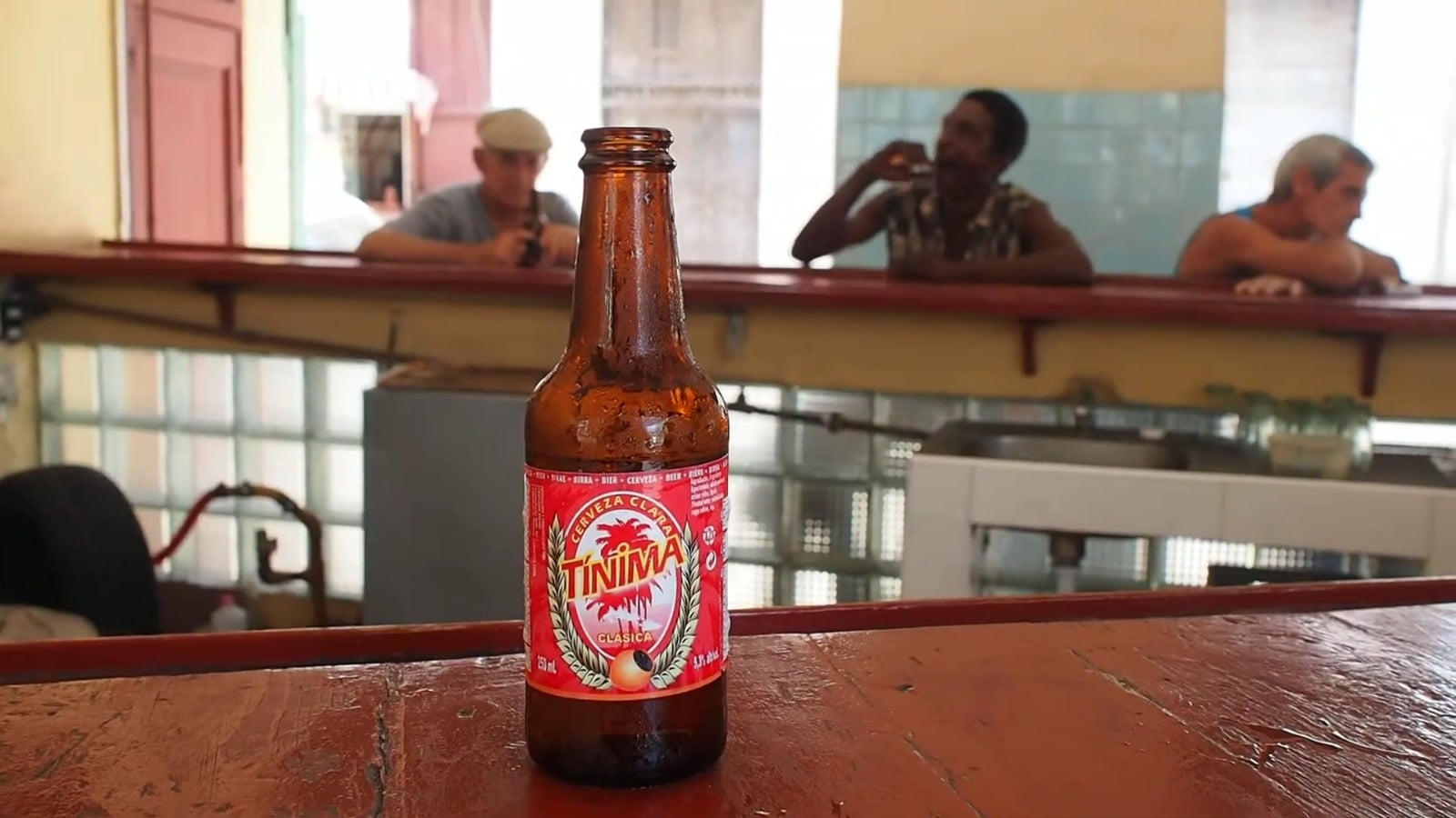 Exponen ruinas de la fábrica de cerveza Tínima en Camagüey