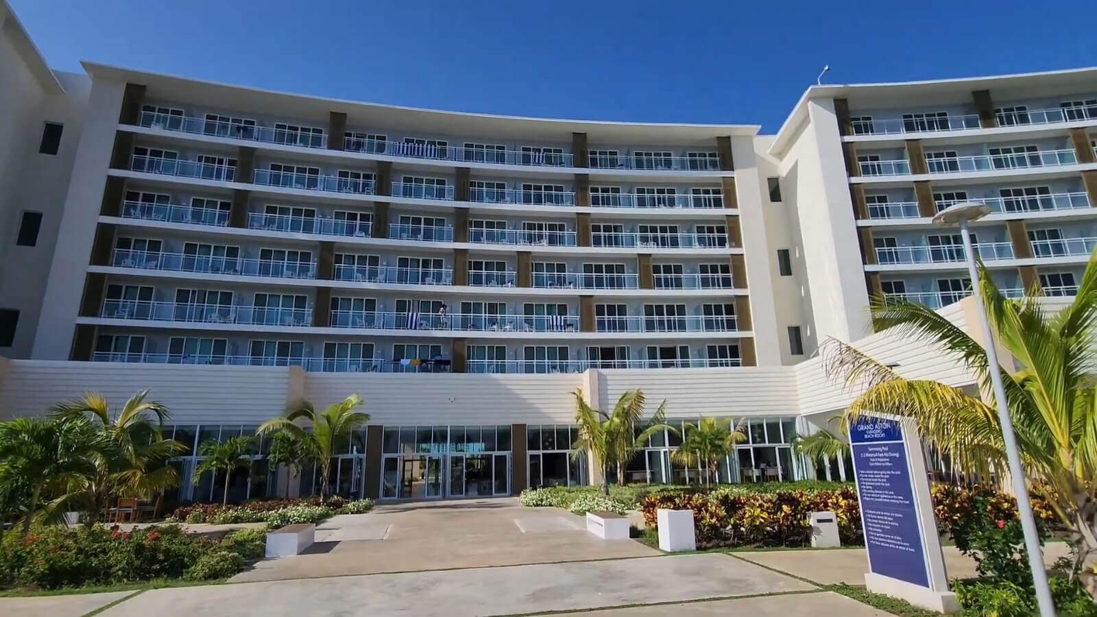 Hotel de Varadero, cinco estrellas y todo incluido, es el más malo de Cuba