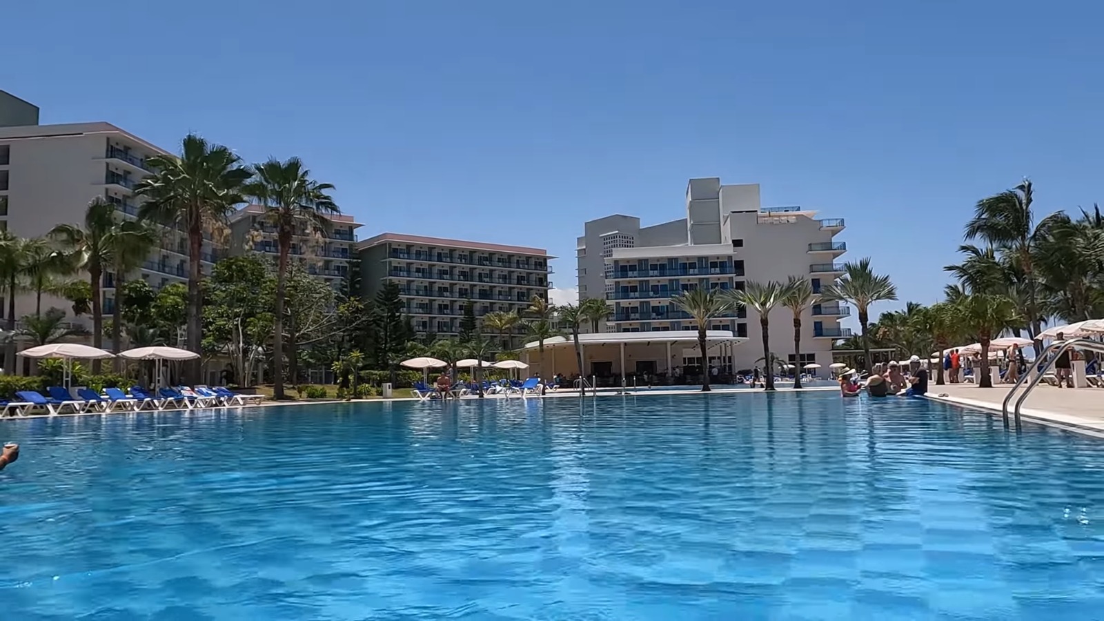 Hoteles de Meliá en Cuba anuncian grandes ofertas ante la crisis de turismo