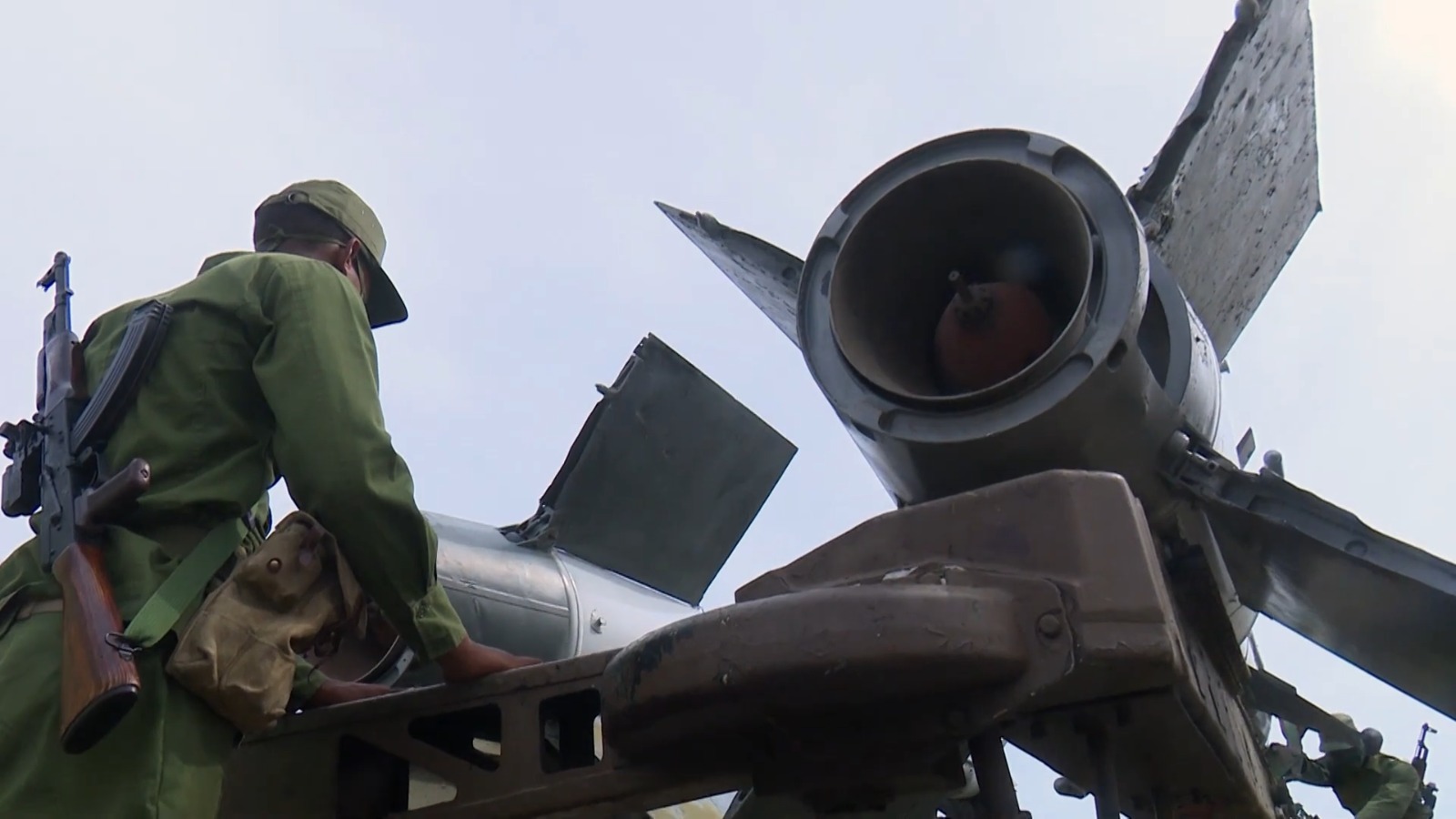 Minfar advierte que la defensa antiaérea está lista en medio de vuelos de drones de EEUU cerca de Cuba