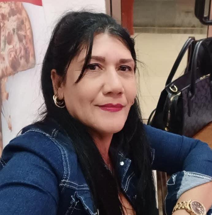 Mujer es asesinada cuando iba a presentarse ante la policía en Bayamo