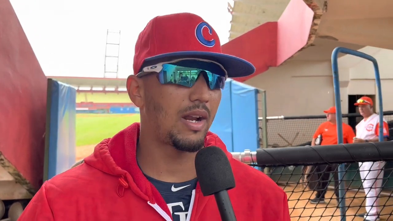 Pícher cubano regresa de los Orioles de la MLB para jugar la Liga Élite en Cuba