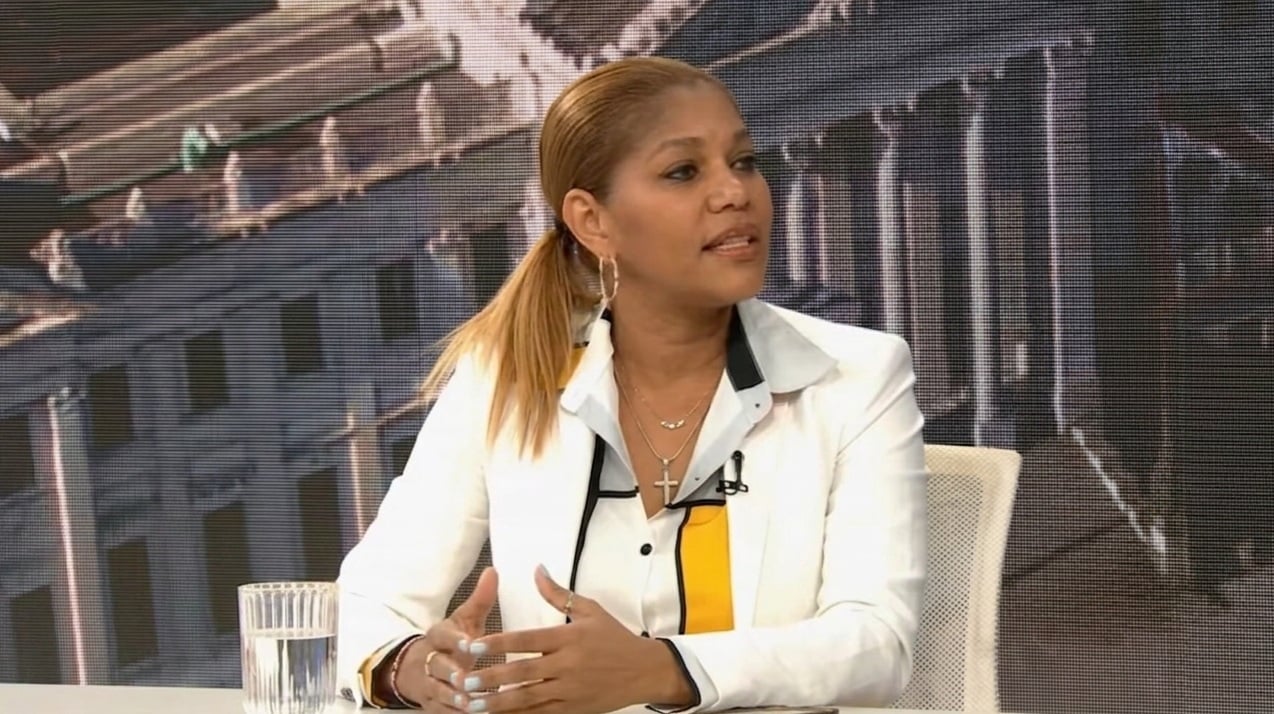 Presentan iniciativa que otorga residencia a migrantes cubanos en Uruguay