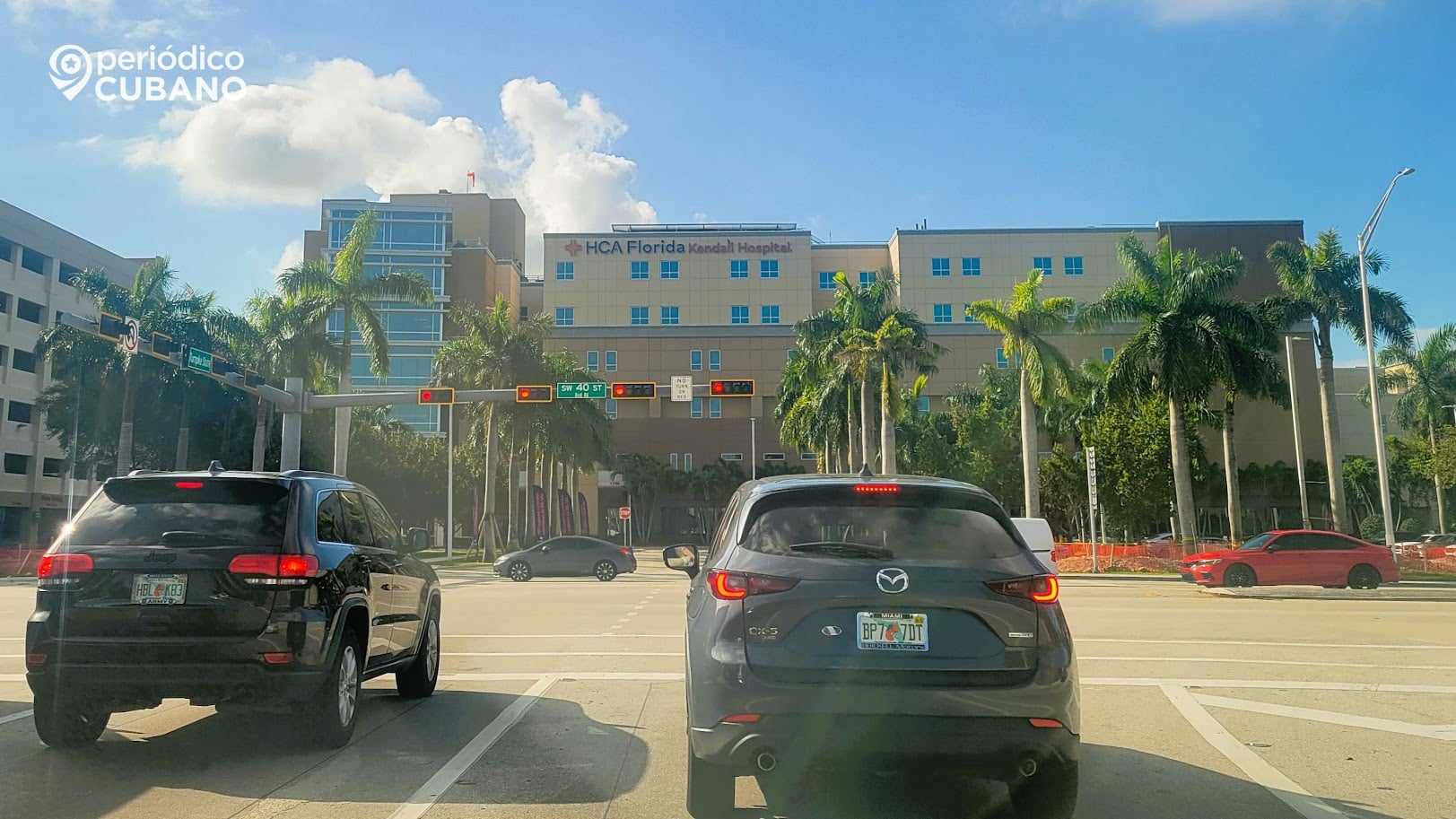 Ron DeSantis firma ley que aclara el uso de marcos en las matrículas de vehículos en Florida