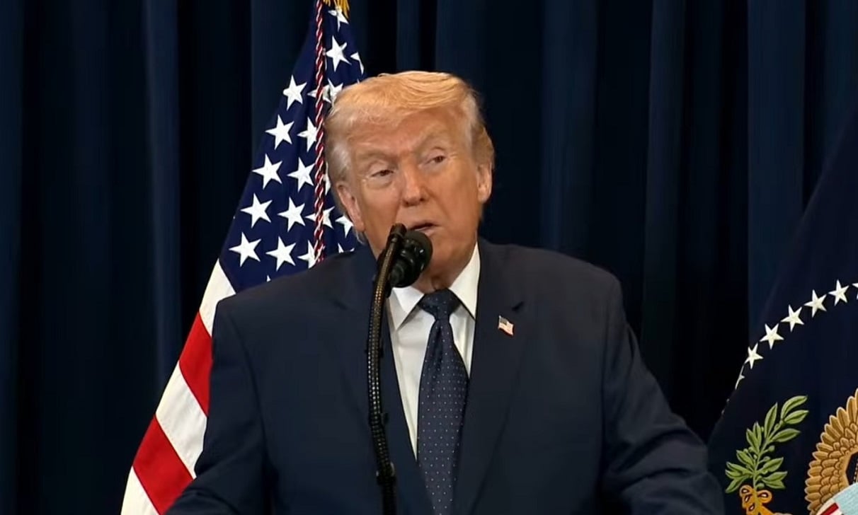 Trump asegura que Irán aceptó detener su programa nuclear