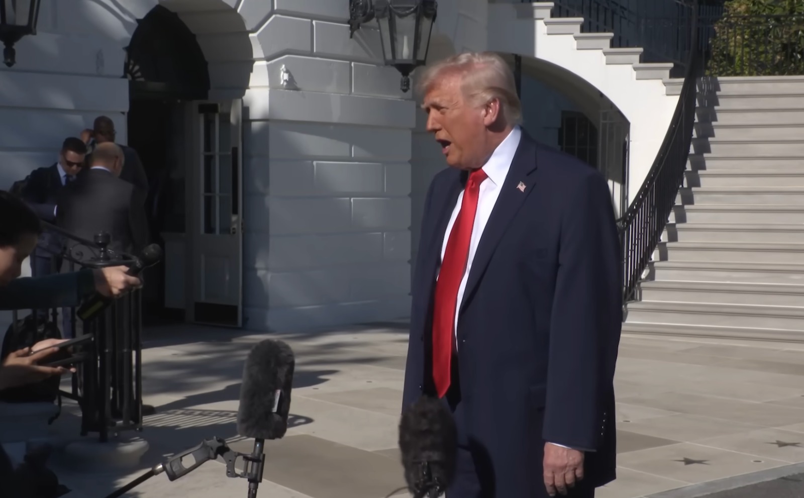 Trump lanza su ataque más directo contra el Papa León XIV