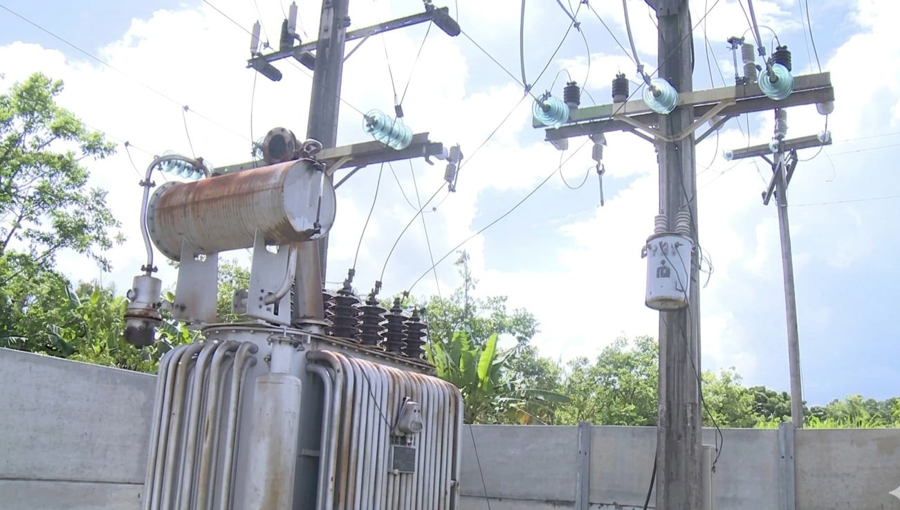 Un muerto y un herido por explosión de trasformador mientras robaban aceite en Santiago de Cuba