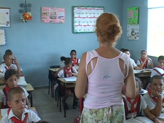 escuela en taguasco-(Captura de pantalla © El País – YouTube)