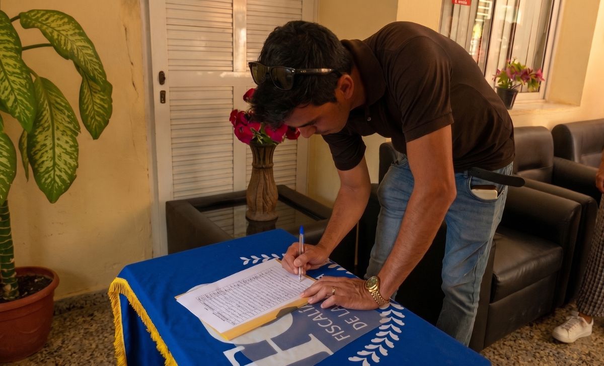 firma del Libro de la Patria