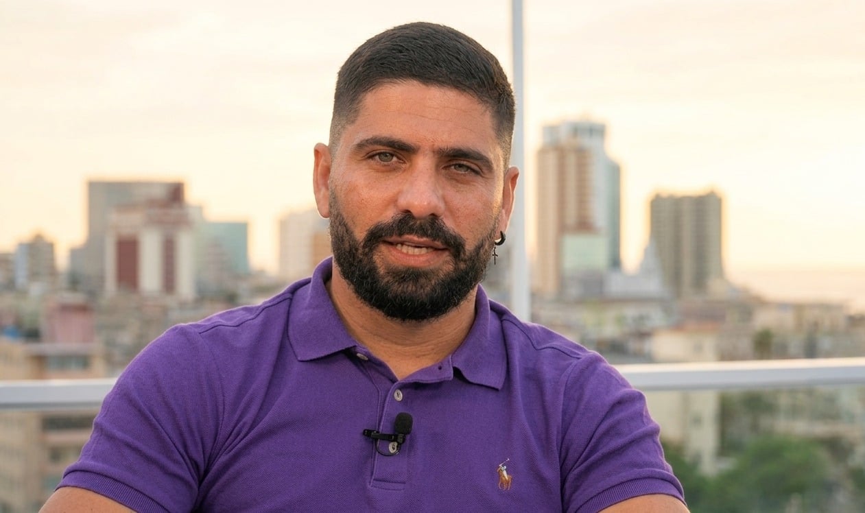 Actor Alejandro Cuervo critica a los que desean la guerra contra Cuba desde la comodidad de Miami