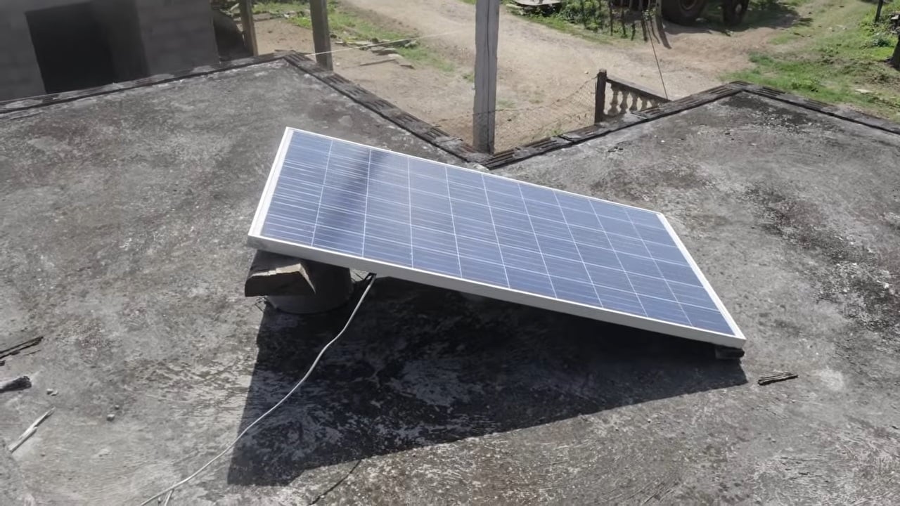 Anuncian pago de 90 CUP por excedente de electricidad generada con paneles solares