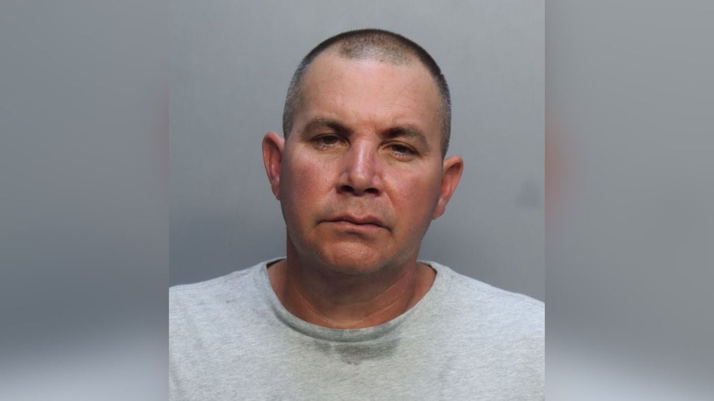 Arrestan a un vecino de Hialeah por ataque al azar con un cuchillo de cocina