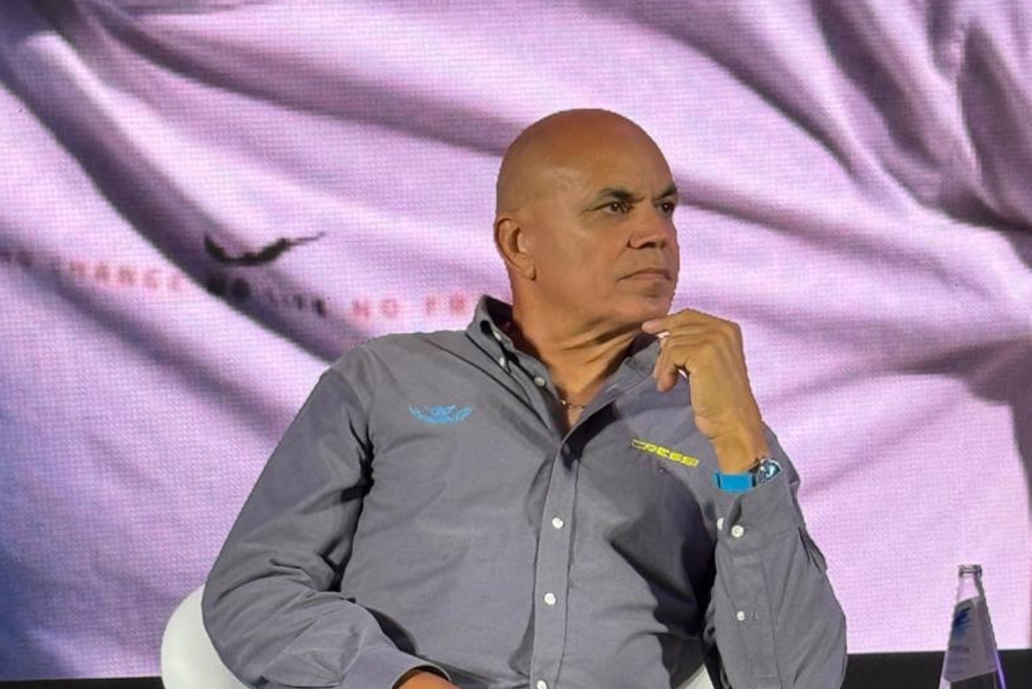 Buzo cubano pierde demanda contra Netflix por película que lo pinta como asesino de su esposa