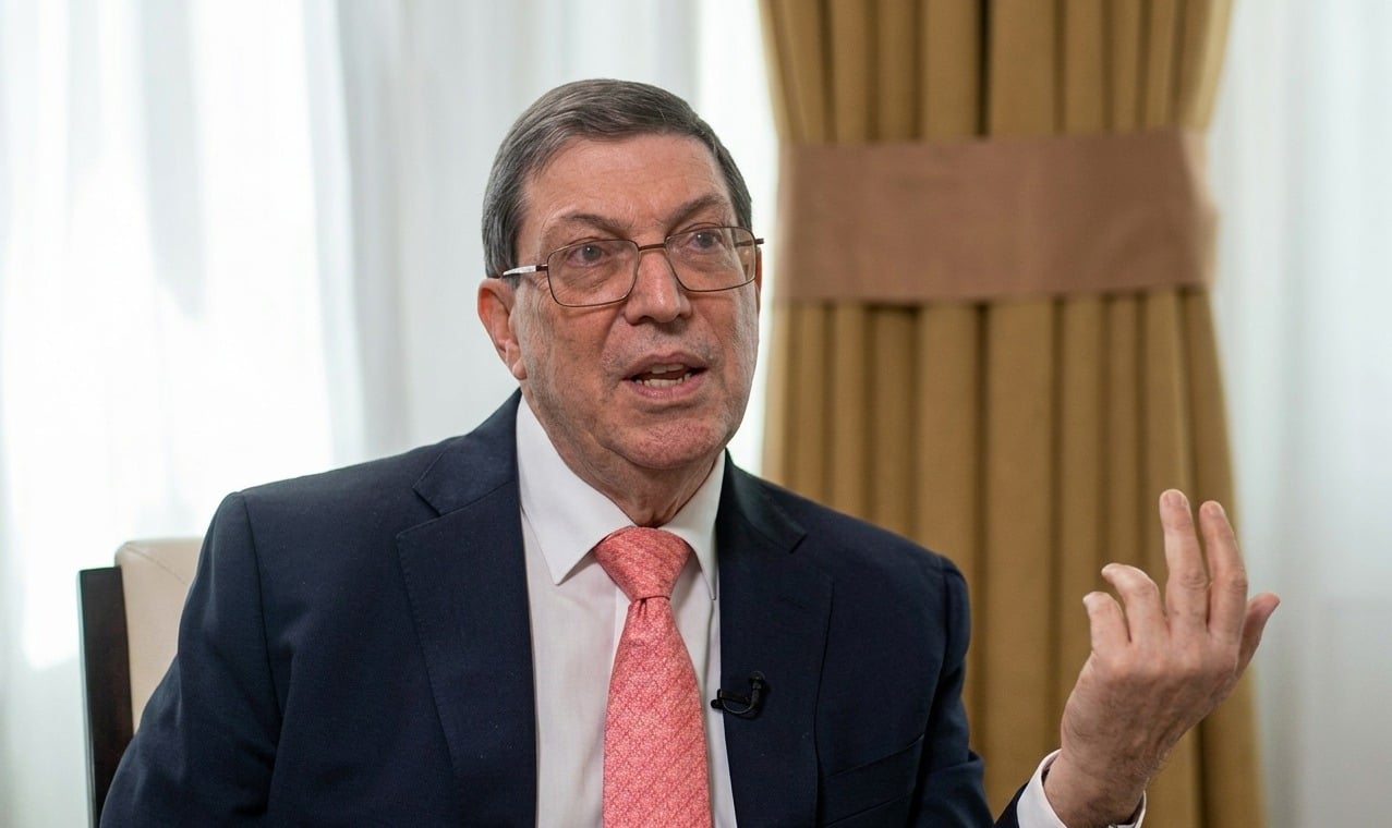 Canciller castrista sugiere que Rubio entregue en efectivo los 100 millones de dólares en ayuda