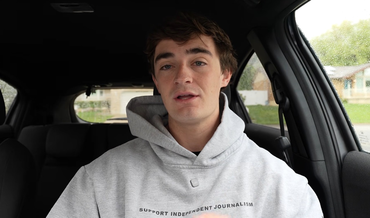 Régimen acusa de mentiroso al youtuber estadounidense hostigado por la Seguridad del Estado