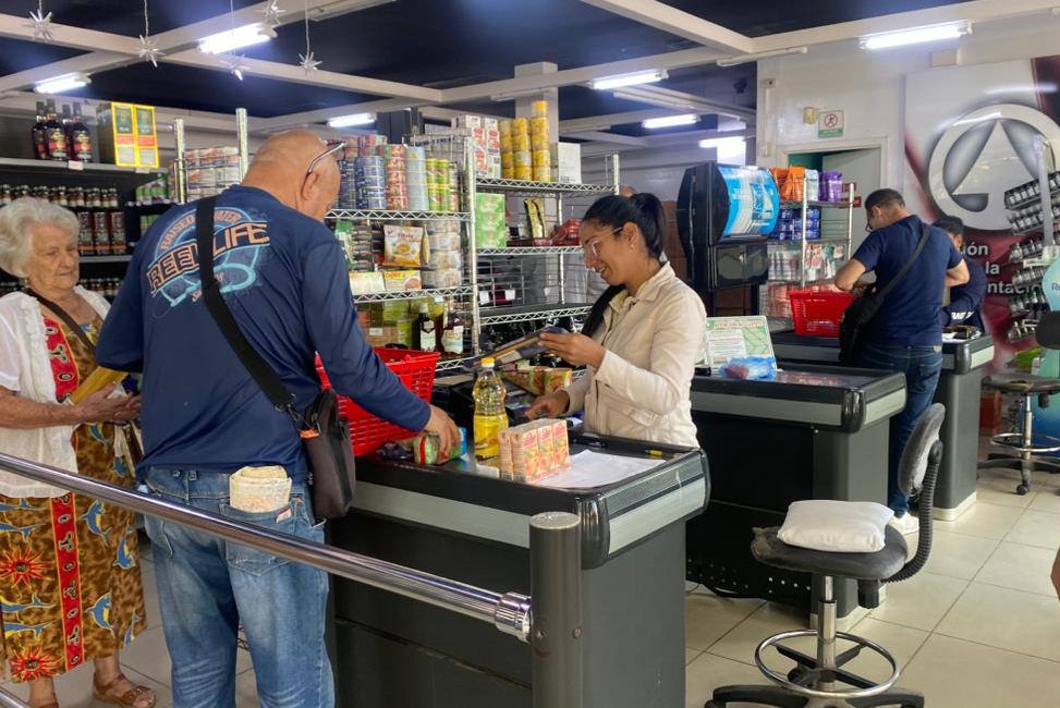 Tiendas en dólares promocionan regalos para el Día de las Madres en $2.550