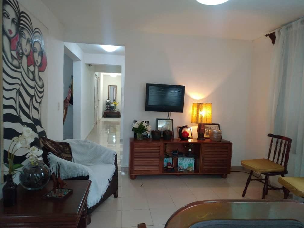 Venden casa por 95.000 dólares en Atabey tiene tres habitaciones con todo dentro