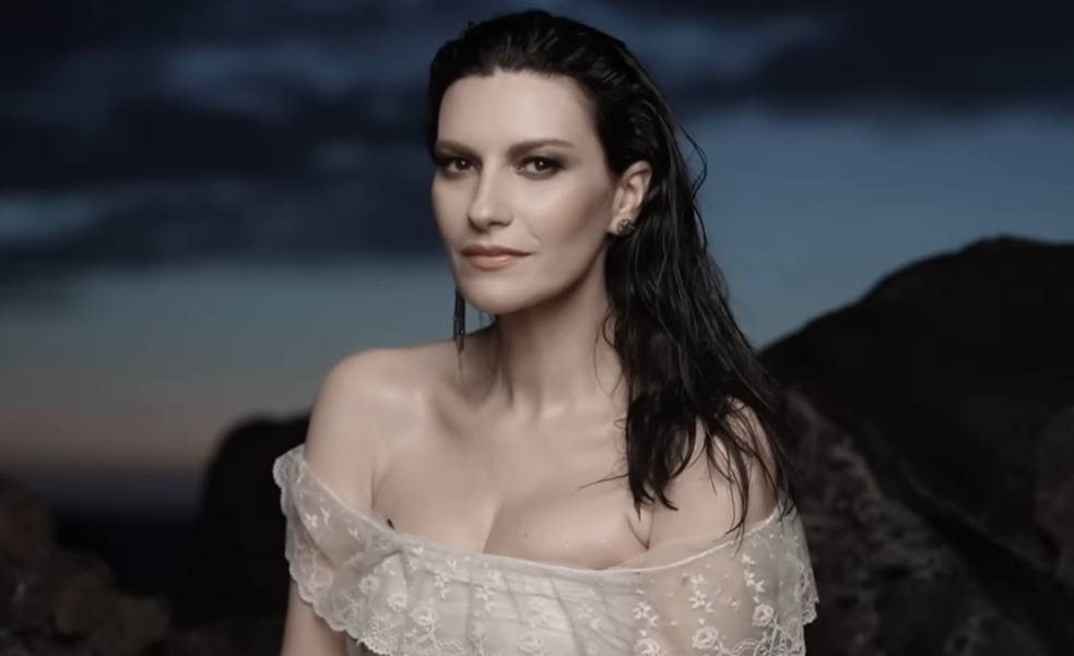 laura pausini-captura de pantalla-laura pausini tv-youtube