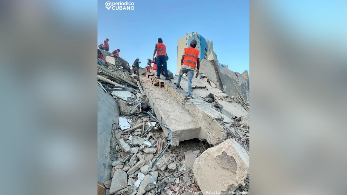 Labores de rescate tras los terremotos en el norte de Venezuela