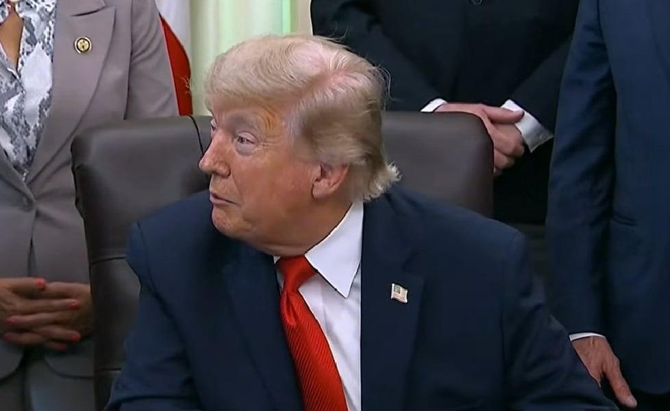 Trump cancela bombardeos contra Irán a última hora