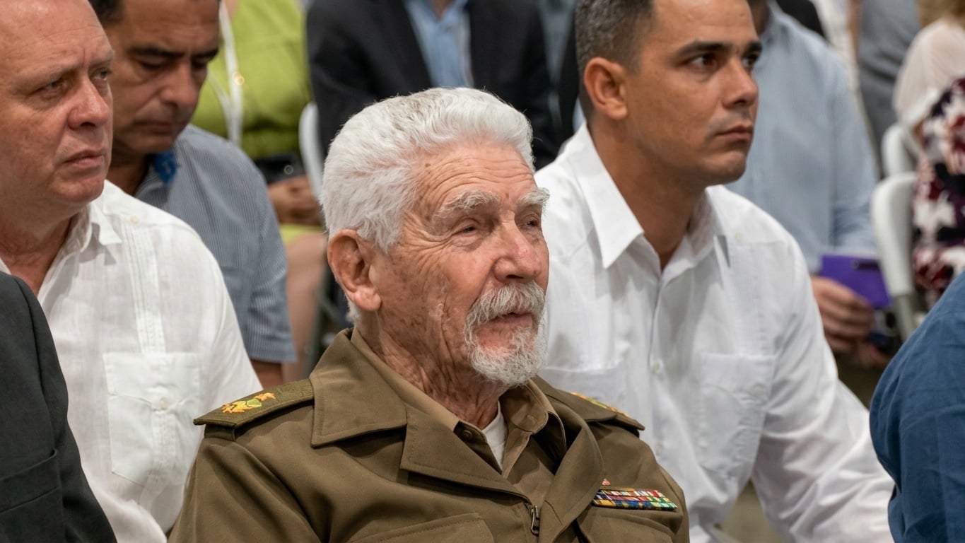 El historial represivo del castrista Ramiro Valdés torturas, campos de concentración y acoso