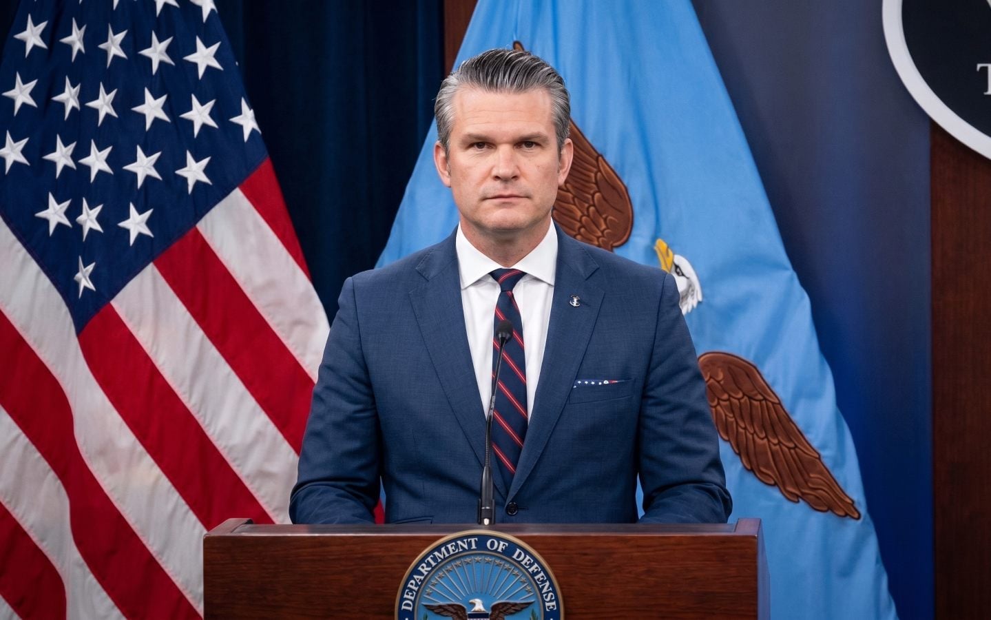 El secretario de Defensa de EEUU viaja a la Base N