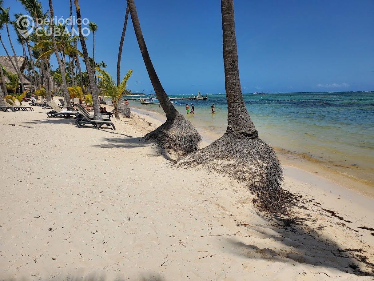 Playa de uno de los hoteles todo incluido en Punta Cana