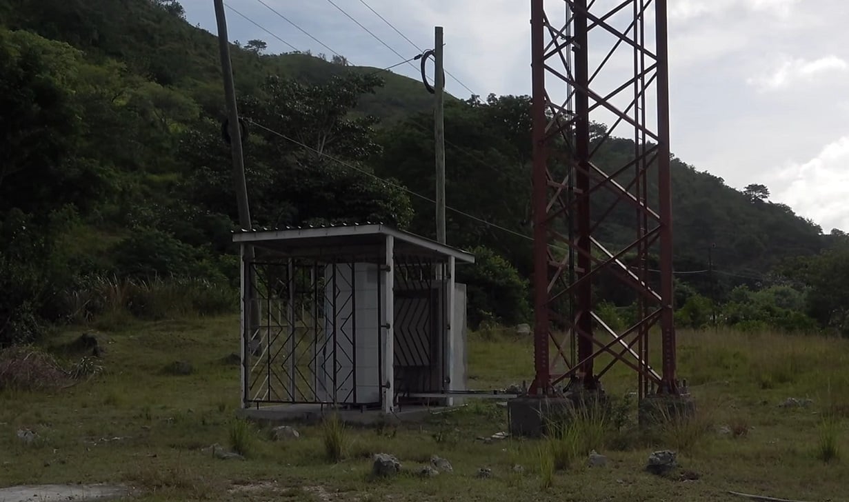Las radiobases de ETECSA son objetivo constante de robos. (Captura de pantalla © TurquinoTeVe-YouTube)