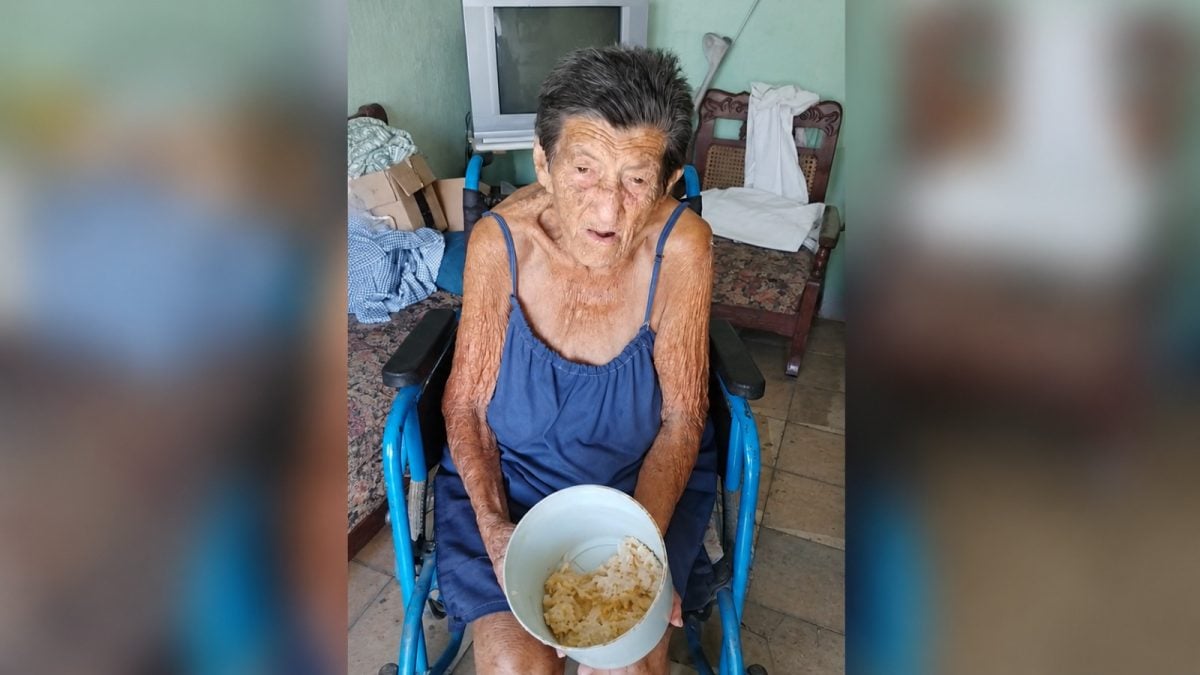 Ancianos reciben solo arroz en comedor estatal de Holguín