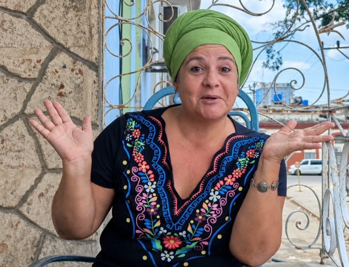 Locutora cubana pone en duda las nuevas medidas del Gobierno tras años de crisis