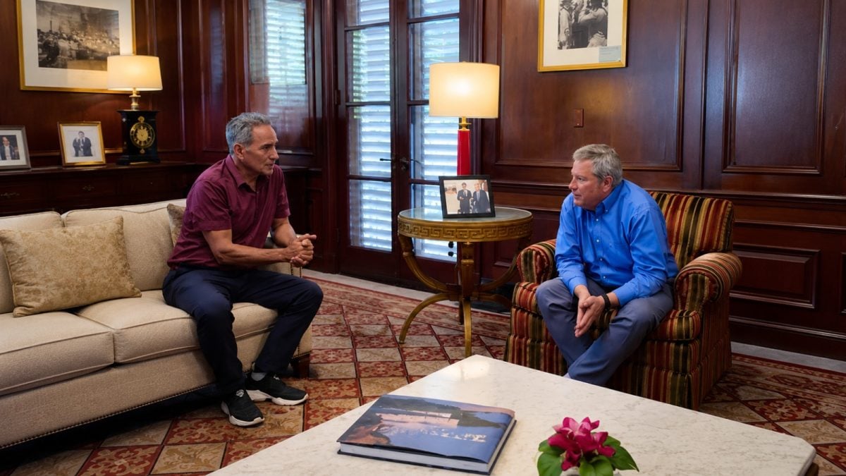 Mike Hammer se reúne con Fernando Ginarte y refuerza su ofensiva diplomática “con cubanos de a pie”