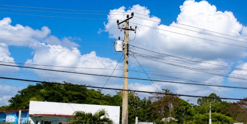 Tragedia en El Cobre: muere electrocutado al extraer aceite de un transformador